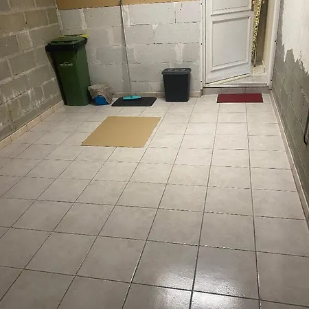 Maison Climatisée 2 Garage Wifi De 1 A 5 Voyageurs Сasa de vacaciones Montfort-le-Gesnois