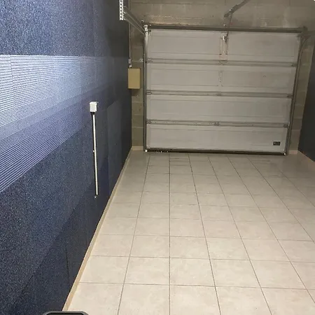 Maison Climatisée 2 Garage Wifi De 1 A 5 Voyageurs Сasa de vacaciones Montfort-le-Gesnois